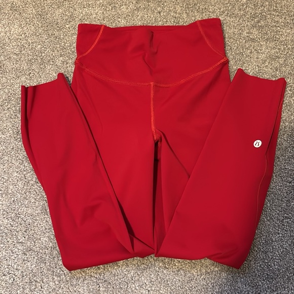 NWOT Lululemon base pace high rise crop 23” leggings - Picture 2 of 4